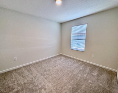 5094 Rain Shadow Drive - Photo Thumbnail 19