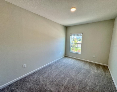 5094 Rain Shadow Drive - Photo Thumbnail 12