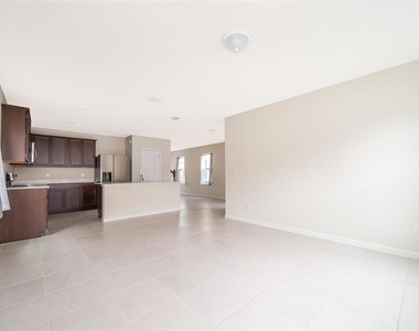 1941 Summer Serenity Drive - Photo Thumbnail 13
