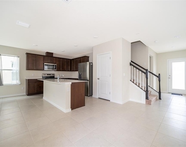 1941 Summer Serenity Drive - Photo Thumbnail 5