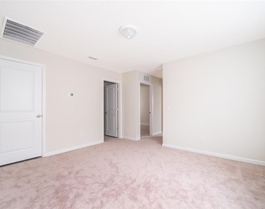 1941 Summer Serenity Drive - Photo Thumbnail 20