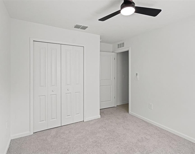 1993 Sarah Street - Photo Thumbnail 16