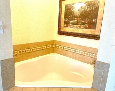 1310 Seven Eagles Court - Photo Thumbnail 6