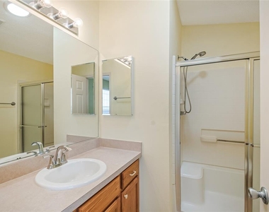2454 Southern Oak Street - Photo Thumbnail 27