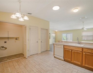2454 Southern Oak Street - Photo Thumbnail 16