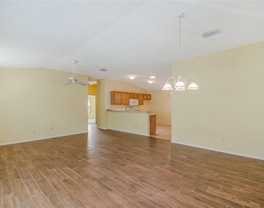 2454 Southern Oak Street - Photo Thumbnail 9
