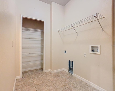 1861 Windward Oaks Court - Photo Thumbnail 34