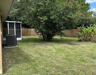 1343 Croyle Drive - Photo Thumbnail 15