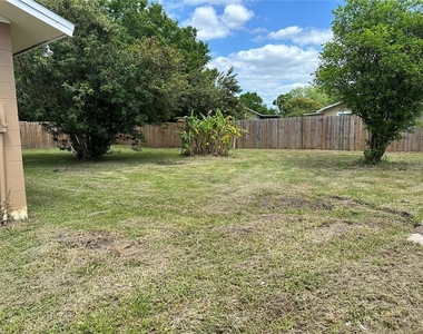 1343 Croyle Drive - Photo Thumbnail 16