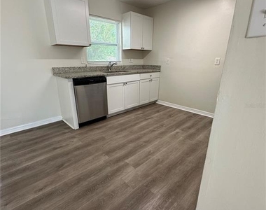 1343 Croyle Drive - Photo Thumbnail 2