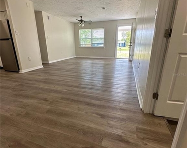 1343 Croyle Drive - Photo Thumbnail 5