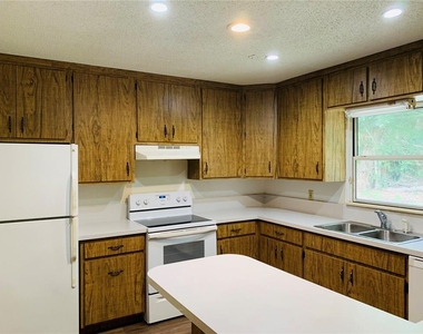 5200 N Apopka Vineland Road - Photo Thumbnail 7