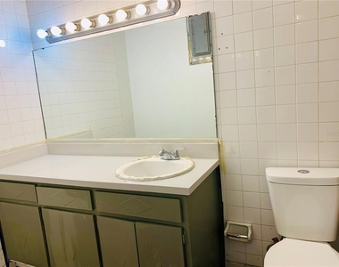 5200 N Apopka Vineland Road - Photo Thumbnail 8