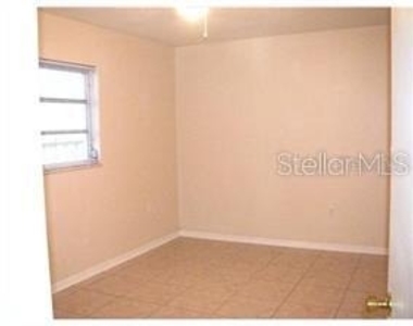 2218 Amherst - Photo Thumbnail 8