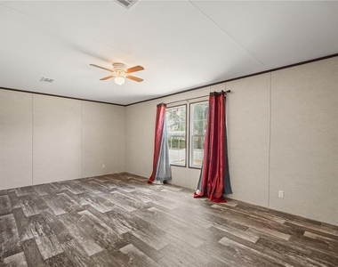 618 1 St Street - Photo Thumbnail 15