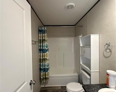 618 1 St Street - Photo Thumbnail 9