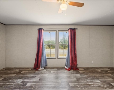 618 1 St Street - Photo Thumbnail 16