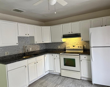 1198 Calanda Ave - Photo Thumbnail 2