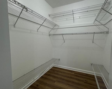 1602 Leslie Drive - Photo Thumbnail 12