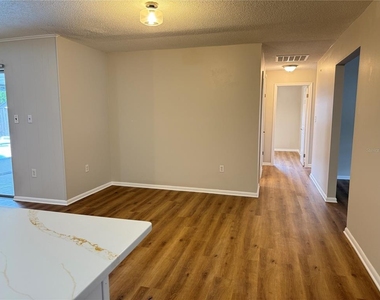 1602 Leslie Drive - Photo Thumbnail 15