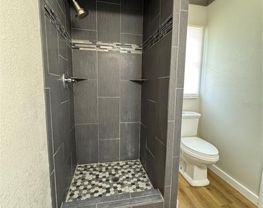 1602 Leslie Drive - Photo Thumbnail 14