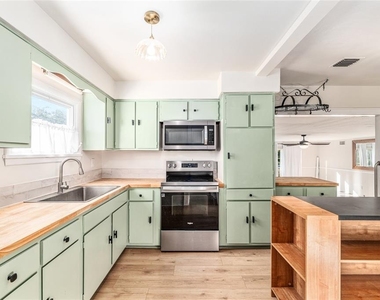 123 Se 1st Street - Photo Thumbnail 32