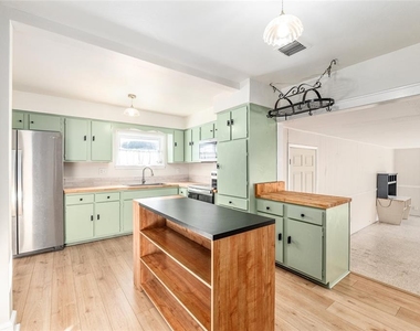 123 Se 1st Street - Photo Thumbnail 30