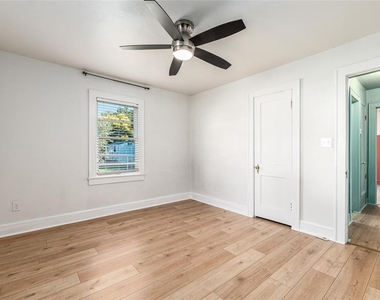 123 Se 1st Street - Photo Thumbnail 50