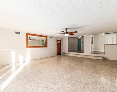 123 Se 1st Street - Photo Thumbnail 25