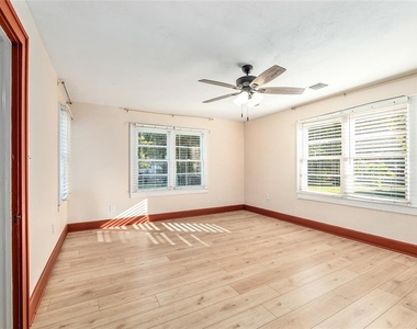 123 Se 1st Street - Photo Thumbnail 36