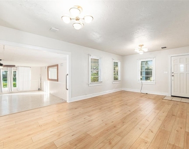 123 Se 1st Street - Photo Thumbnail 20