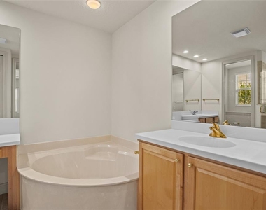 26207 Avenida Las Colinas - Photo Thumbnail 19