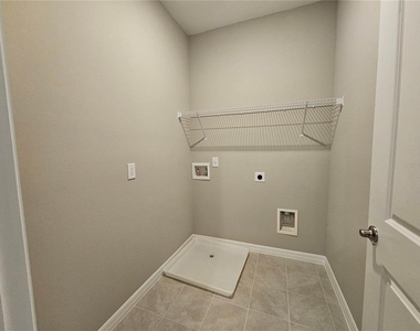 14387 Braemar Street - Photo Thumbnail 20