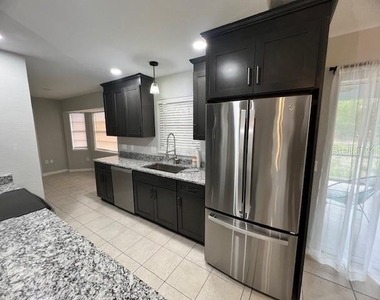 11969 Xavier Avenue - Photo Thumbnail 3