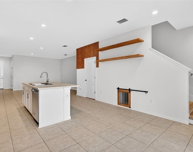 8667 Canyon Creek Trail - Photo Thumbnail 9