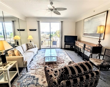 750 N Tamiami Trail - Photo Thumbnail 4