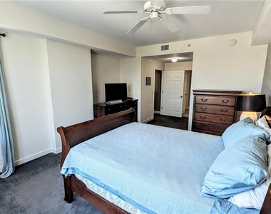 750 N Tamiami Trail - Photo Thumbnail 11