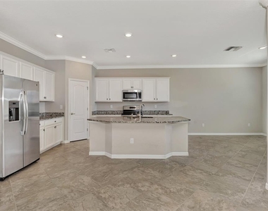 10113 Fiddlewood Drive - Photo Thumbnail 14