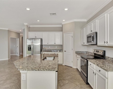 10113 Fiddlewood Drive - Photo Thumbnail 17