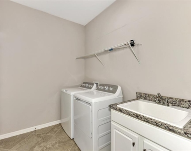 10113 Fiddlewood Drive - Photo Thumbnail 41