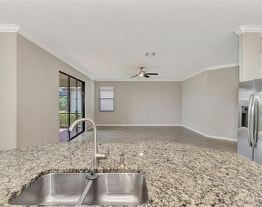 10113 Fiddlewood Drive - Photo Thumbnail 18