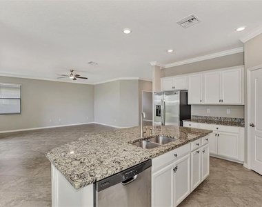 10113 Fiddlewood Drive - Photo Thumbnail 20