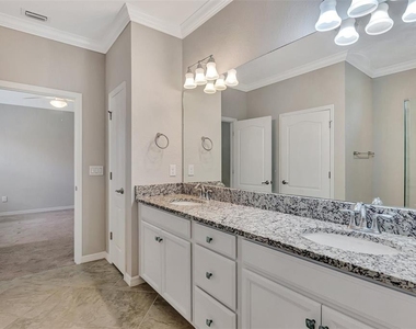 10113 Fiddlewood Drive - Photo Thumbnail 35