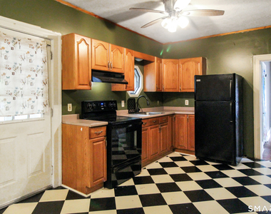 32 Ingraham Place - Photo Thumbnail 6