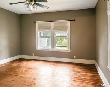 32 Ingraham Place - Photo Thumbnail 11