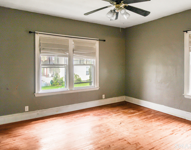 32 Ingraham Place - Photo Thumbnail 10