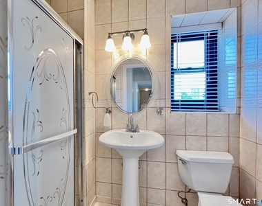 44 Strawberry Hill Avenue - Photo Thumbnail 22