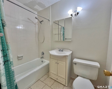 44 Strawberry Hill Avenue - Photo Thumbnail 17