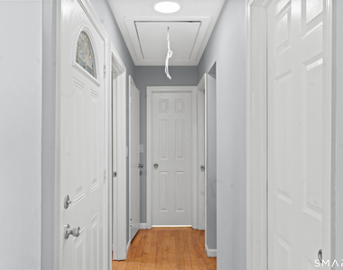 22 Irving Place - Photo Thumbnail 2