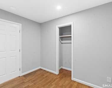 22 Irving Place - Photo Thumbnail 8